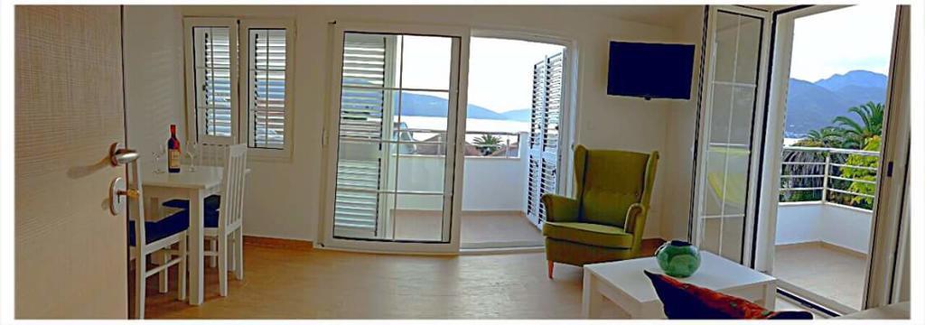 Apartment Milas Tivat Exterior photo