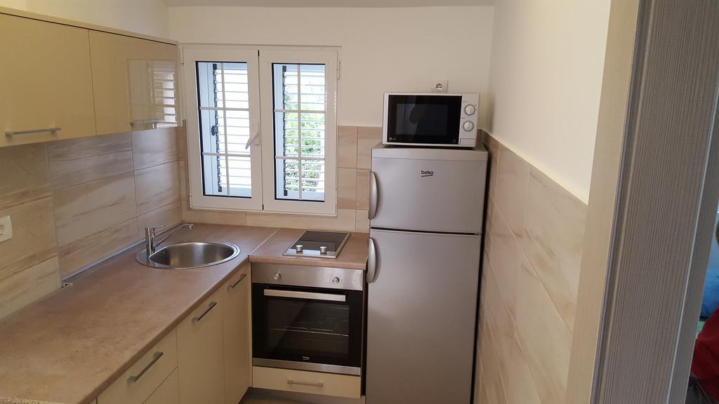 Apartment Milas Tivat Exterior photo